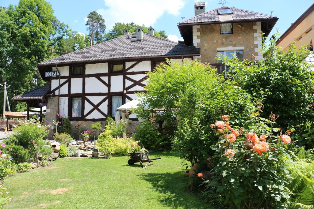 Eco Grill Hotel Restaurant Aquarius Lviv Dış mekan fotoğraf