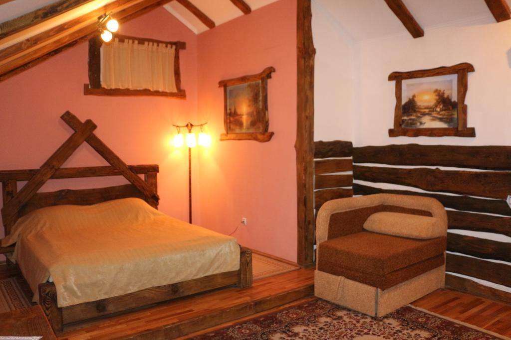 Eco Grill Hotel Restaurant Aquarius Lviv Oda fotoğraf
